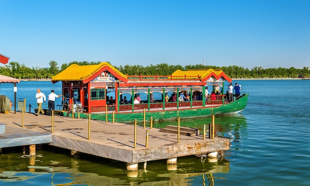 臥龍湖旅游攻略