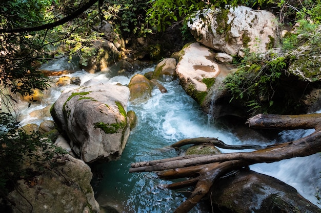 九龍峽景區(qū)游玩攻略